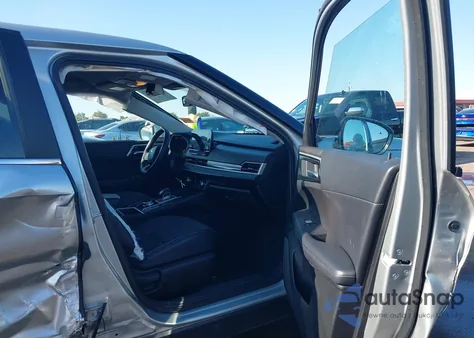 2024 Mitsubishi Outlander Se 2.5 S-Awc/Se Black Edition S-Awc/Se Black Edition W/Pano Roof S-Awc/Se Ralliart S-Awc from USA, damaged, VIN JA4J4VA81RZ045154